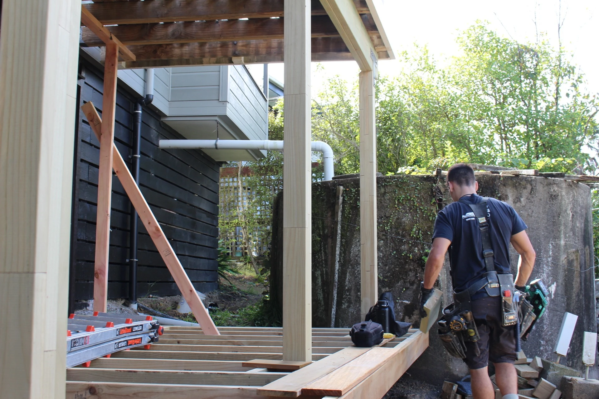 Natural building materials for Waiheke Island homes — MJones Building