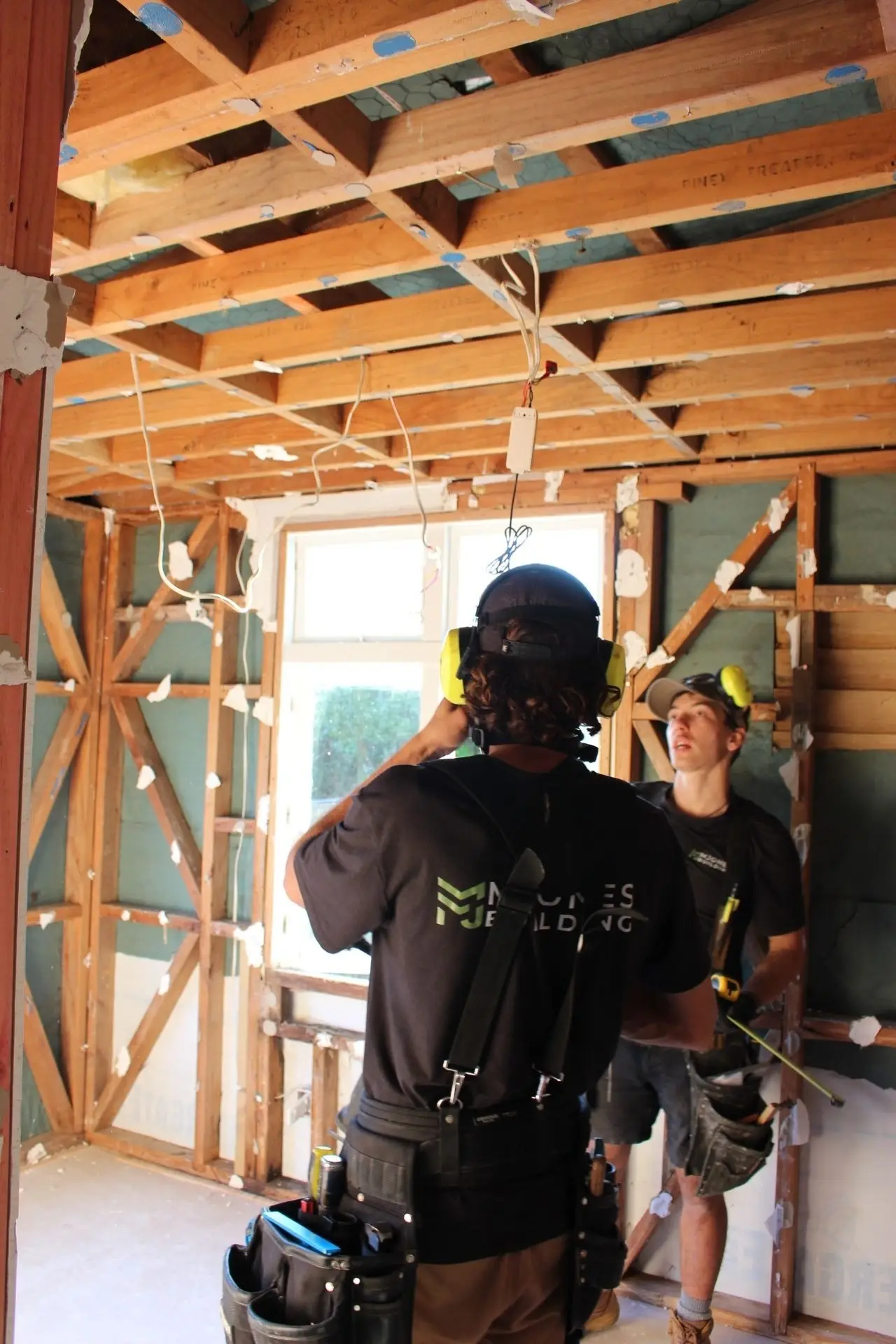 Natural building materials for Waiheke Island homes — MJones Building